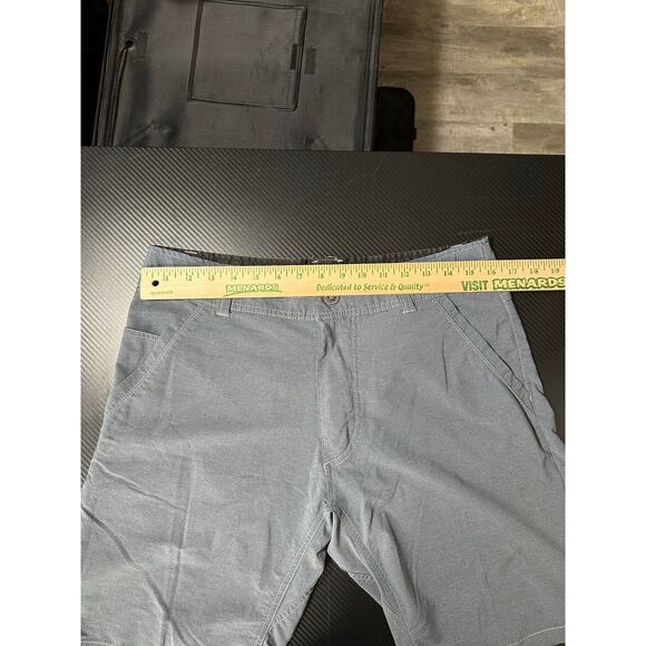 Kuhl Shift Amphibia Shorts Grey Size 32 Hybrid Hiking Swim Shorts 9 Inch - Picture 4 of 12